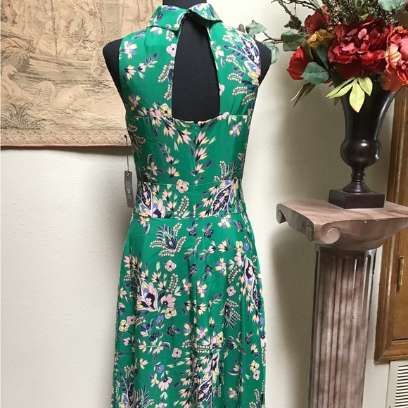 VINCE CAMUTO green beautiful dress, size 2.  High neck, sleeveless, NWT - Picture 3 of 8
